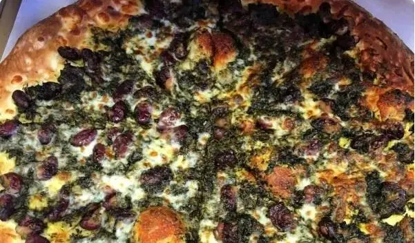 طرز تهیه پیتزا قورمه سبزی 