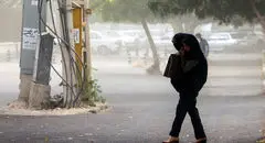 احتمال وقوع طوفان در تهران؛ از توقف در نقاط پرخطر خودداری کنید