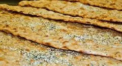 افزودن کنجد و سبزیجات به نان ممنوع شد