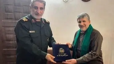جانباز ۷۰ درصد با حضور رئیس و معاونان سازمان پیشکسوتان تقدیر شد