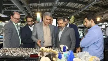 بازدید مدیرعامل ایمپاسکو از دومین نمایشگاه بین‌المللی گوهرسنگ‌ها؛
آموزش و مهارت‌افزایی، کلید شکوفایی صنعت گوهرسنگ در ایران است