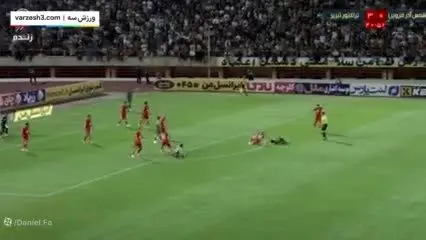 خلاصه بازی پر گل شمس آذر 0 - 4 تراکتور+ فیلم