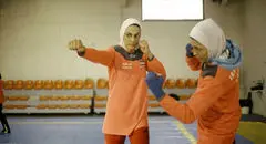 خواهران منصوریان با حکم محرومیت روبه‌رو شدند