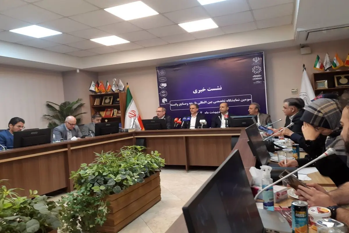 تداوم قاچاق، مانع اصلی سرمایهگذاری در صنعت پارچه