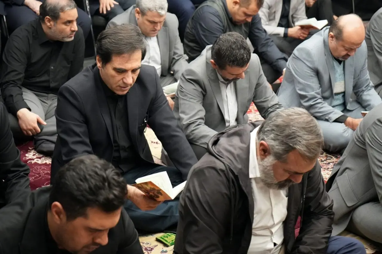 مراسم عزاداری شهادت حضرت فاطمه زهرا(س) در شرکت بیمه دی برگزار شد
