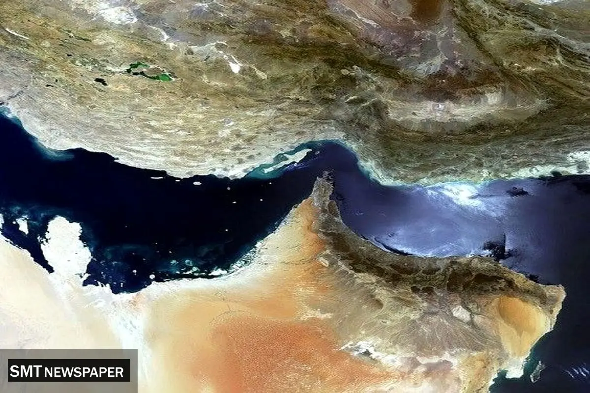حادثه امنیتی در تنگه هرمز؛ تلاش شناورهای مسلح برای توقف کشتی تجاری