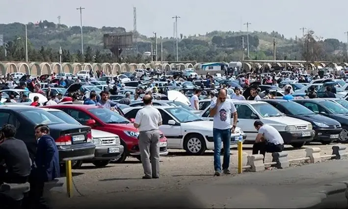 بازار خودرو ملتهب اما بی رونق