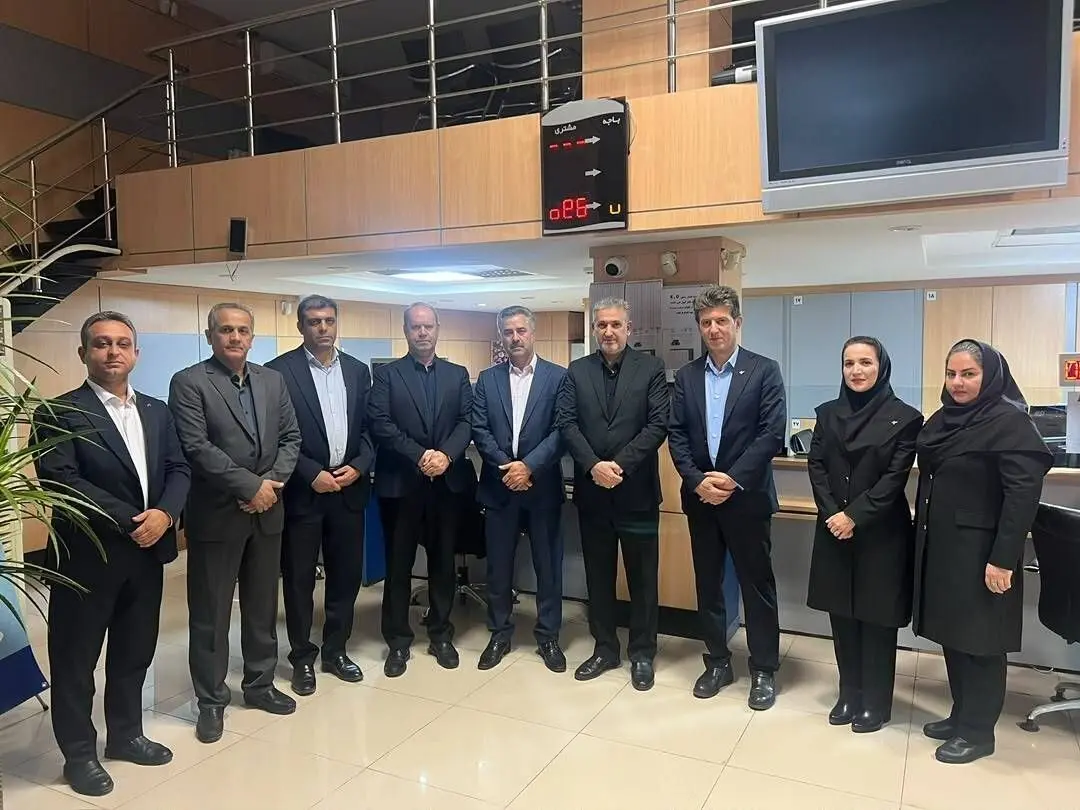 تأکید سرپرست مدیریت عامل بانک سرمایه بر تداوم مسیر رشد بانک با محوریت سرمایه انسانی و مشتری‌مداری