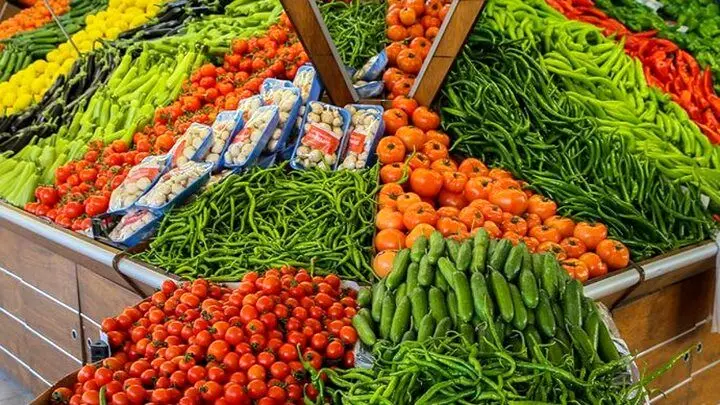 میوه گران‌تر از همیشه؛ بررسی عوامل پشت پرده