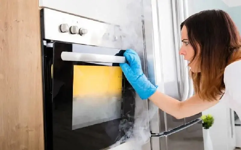 چرا اجاق گاز دود می‌کند؟