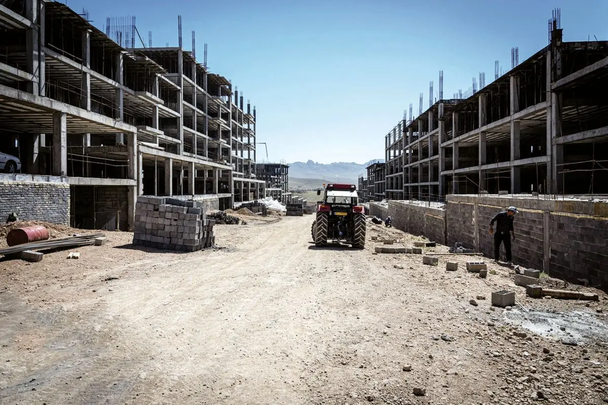 مسکن در انتظار پرواز قیمتها