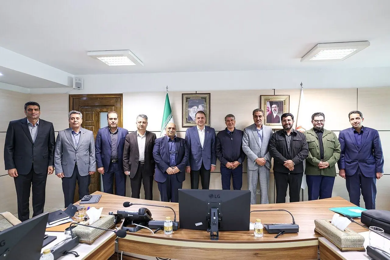 ایجاد «مسیر سبز» برای طرح‌های مس ضروری است
قدردانی نمایندگان از شایسته‌سالاری در مدیریت ارشد مس