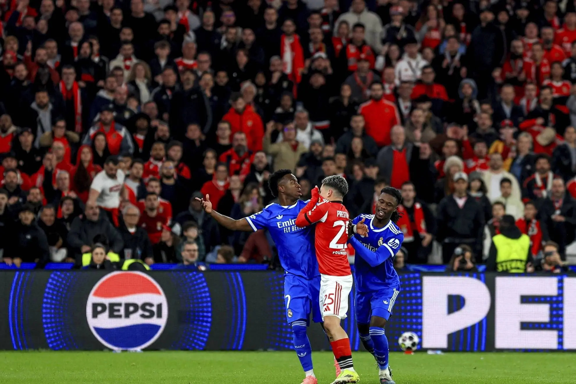 واکنش تند ستاره رئال به توهین نژادپرستانه علیه وینیسیوس