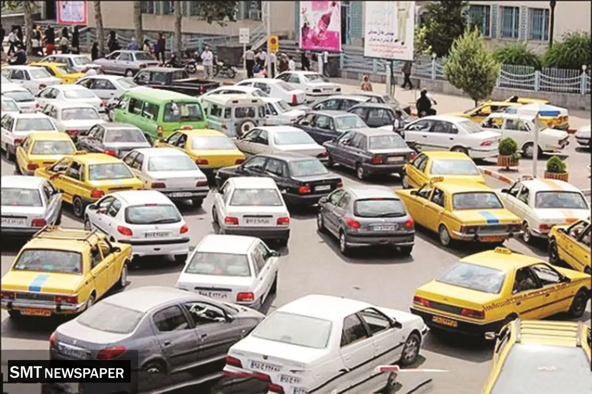 خودروها گلوی تهران را گرفته‌اند
