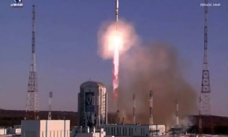 پخش زنده پرتاب سه ماهواره ایرانی «پایا»، «ظفر ۲» و «کوثر» + فیلم