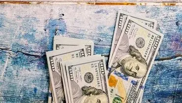 کشف بیش از ۷۲۰ هزار دلار تقلبی در تهران