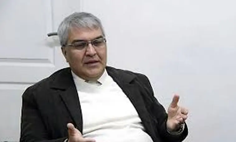  تولید در دوراهی جنگ و تورم