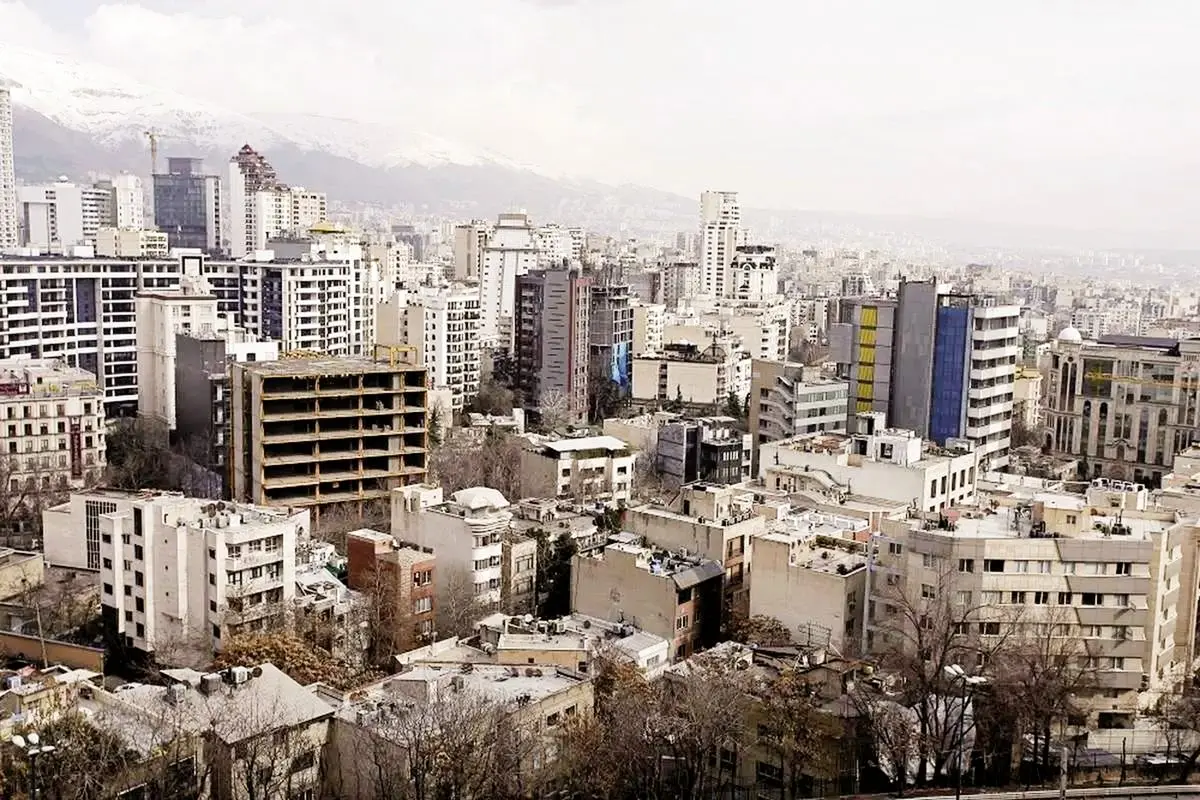 مسکن در برزخ تنشها