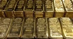 طلا در بازار جهانی عقب نشینی کرد