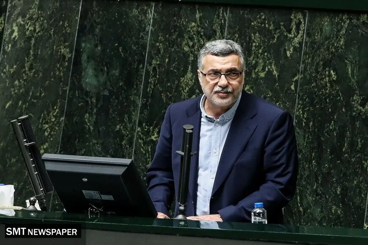 نسخه پیچیدن وزیر بهداشت برای جوانی جمعیت