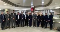 مدیرعامل بانک سرمایه به طور سرزده از شعبه میدان فاطمی و واحد مستقل ارزی غرب تهران بازدید کرد