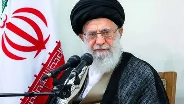 رهبر  انقلاب با حضور در مزار شهید حجت‌الاسلام والمسلمین رئیسی