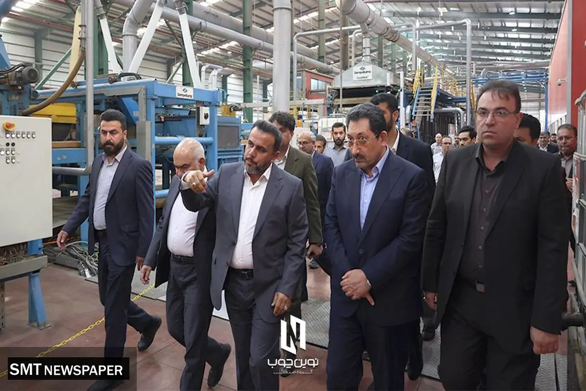 با حضور وزیر صمت ، شرکت صنعتی نوین چوب برای نخستین بار در کشور از خط تولید محصول ام دی اف مقاوم در برابر رطوبت (HMR) رونمایی کرد