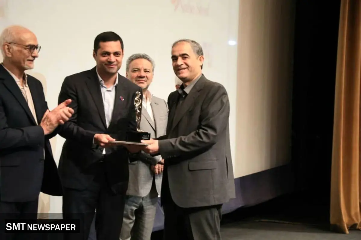 دکتر مهدی نصر آزادانی، مرد سال فولاد ایران شد