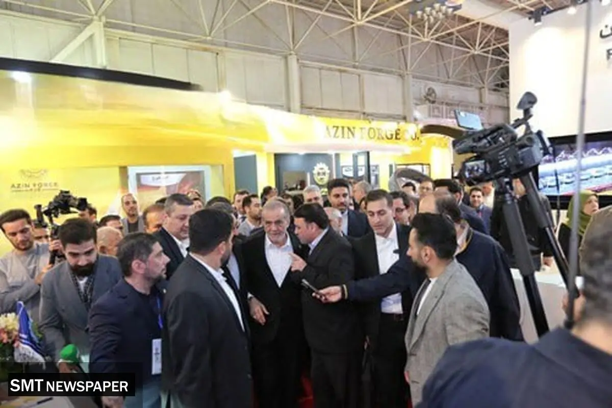بازدید رئیس جمهور از غرفه بانک سپه در نمایشگاه بین‌المللی اوراسیا