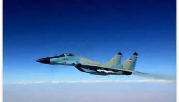 گشت‌زنی جنگنده‌های ارتش در آسمان تهران