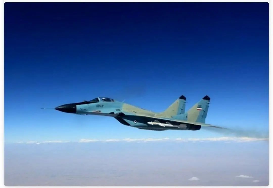 گشت‌زنی جنگنده‌های ارتش در آسمان تهران