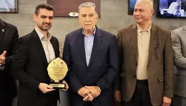 نشان افتخار جشنواره ملی بهره‌وری برای «دی‌دار»/ بیمه دی بر سکوی نخست تحول دیجیتال
