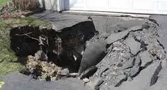 وقتی زمین ساختمان‌ها را می‌بلعد