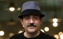 سقوط عجیب مهران غفوریان از بالای دکور یک برنامه +  فیلم